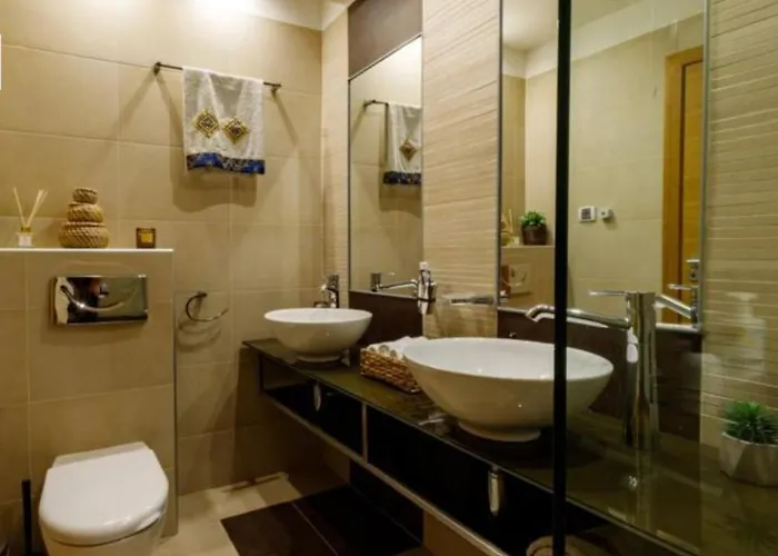 Silver Paradise Apartment *